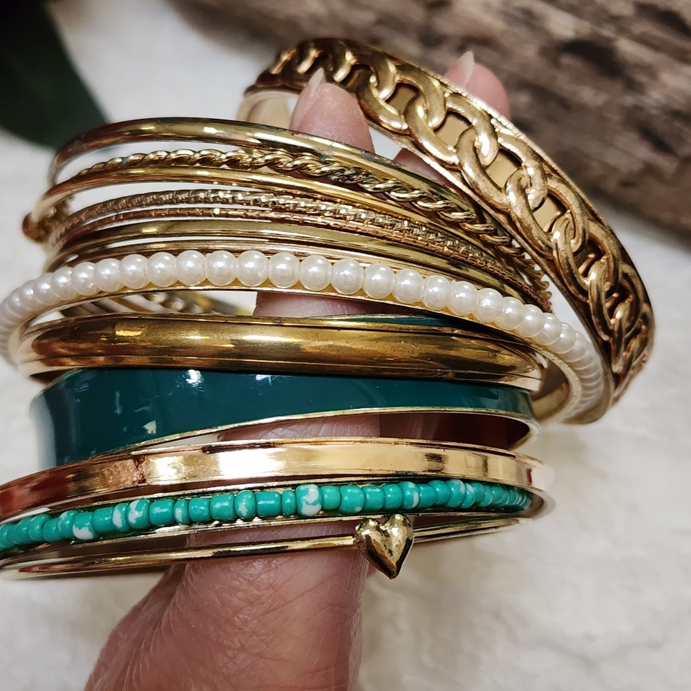 14 Pieces Vintage Gold Tone and Teal Bangle Bracelets